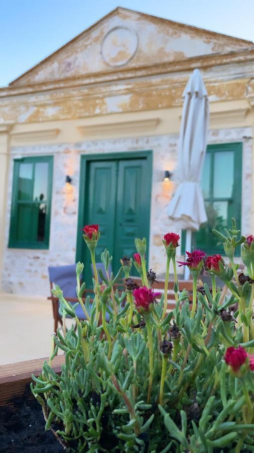 Hypate, Traditional Island Cottage Chalki Town Exteriér fotografie